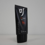 Sunscreen SPF 50+ (Waterproof) - Image 4